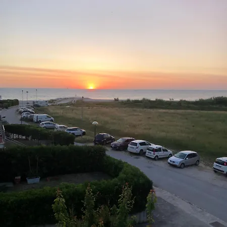 Marche Full Experience-apartments * Porto SantʼElpidio